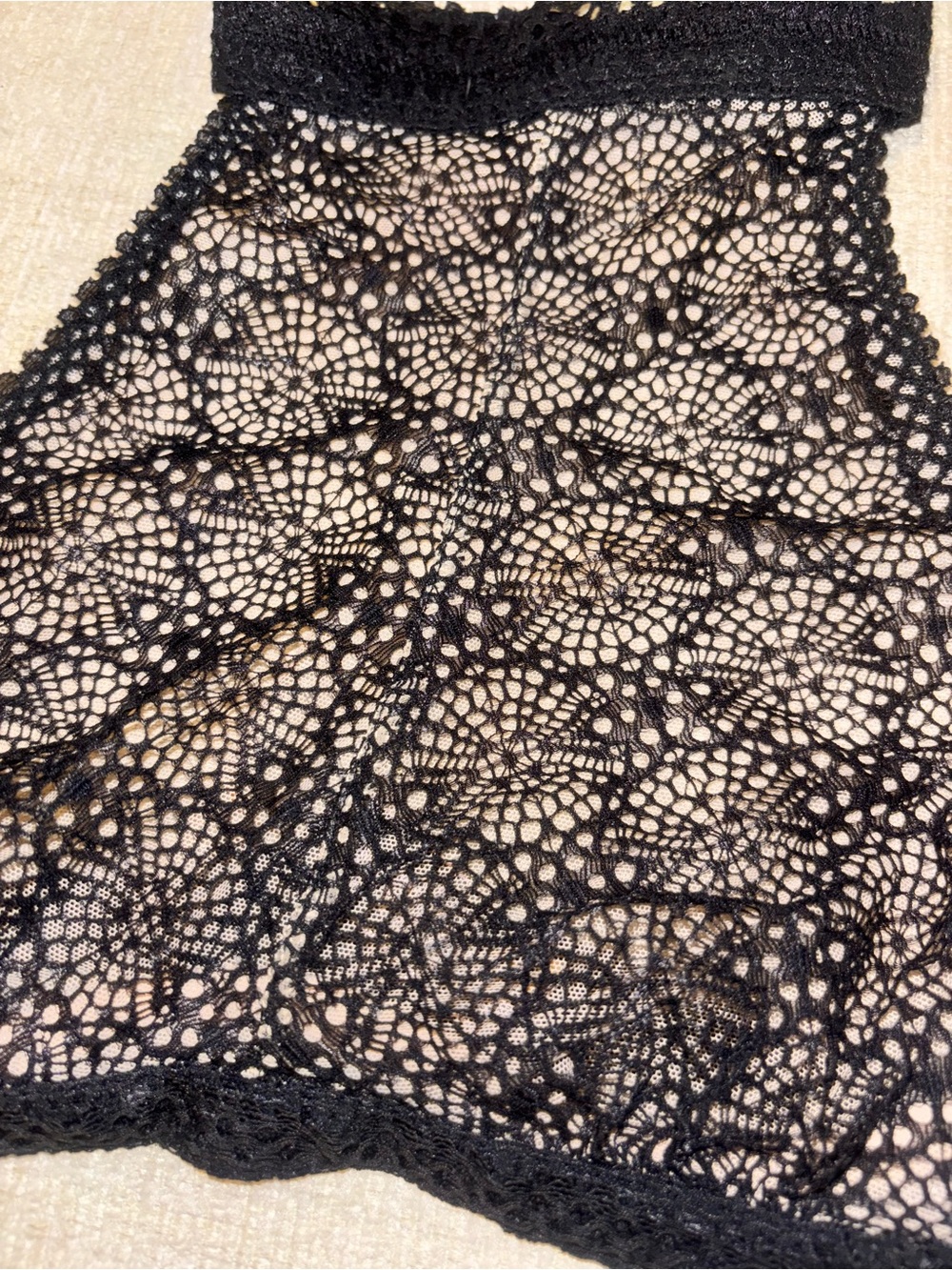 Victoria’s Secret XS Black Nude Lace High Neck Choker Bralette Top Lingerie Y2K - Picture 4 of 8